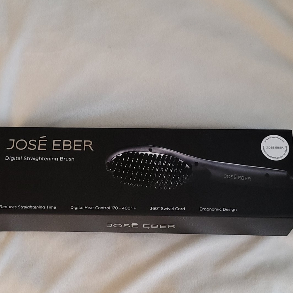 Jose' Eber digital  straightening brush